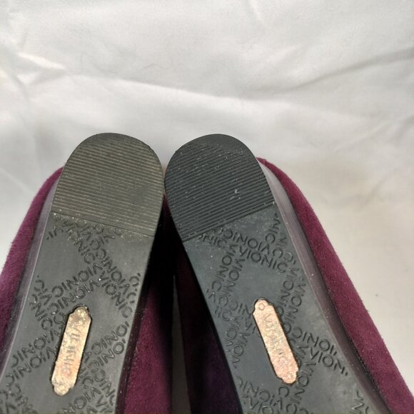 VIONIC Purple Suede Wedges with Flower Embellishment - Picture 7 of 8